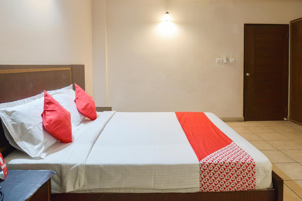 Oyo 15149 Hotel Ajoy Minar Mandarmani Exteriör bild